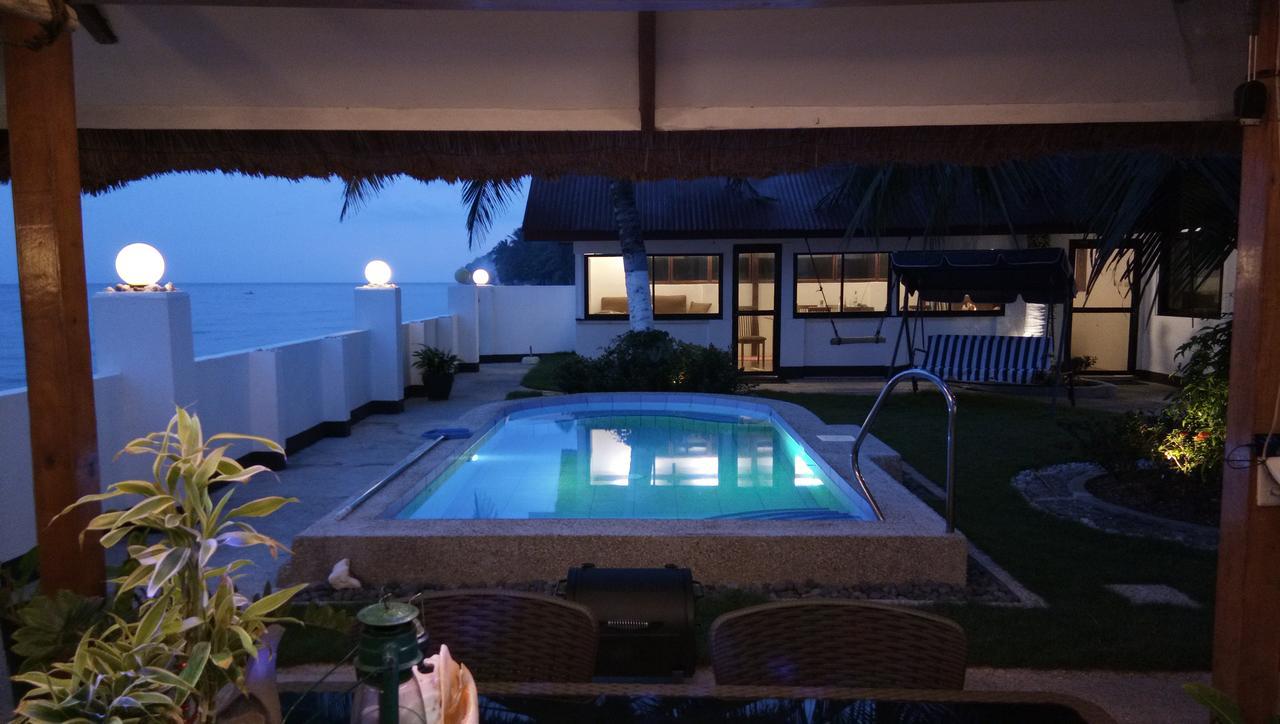 Bamboo Beachhouse Dormitory Garcia Hernandez エクステリア 写真
