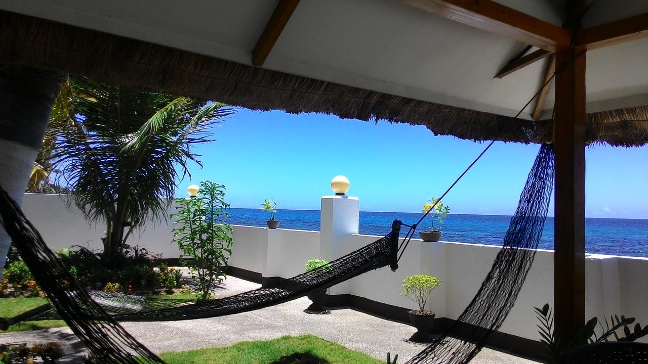 Bamboo Beachhouse Dormitory Garcia Hernandez エクステリア 写真