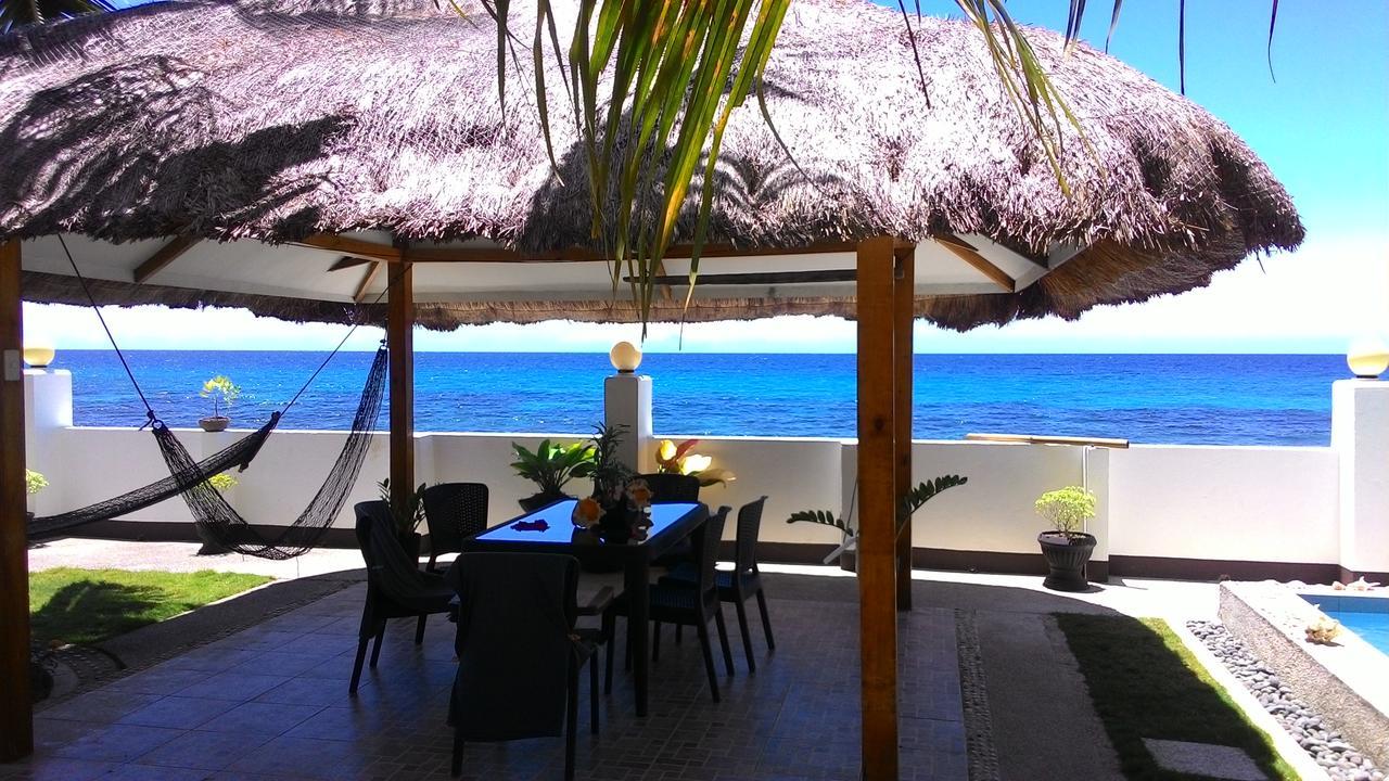 Bamboo Beachhouse Dormitory Garcia Hernandez エクステリア 写真