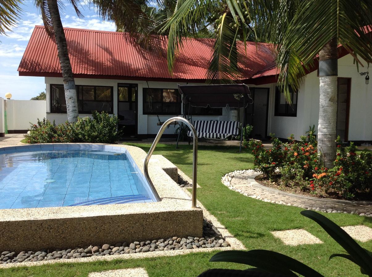 Bamboo Beachhouse Dormitory Garcia Hernandez エクステリア 写真
